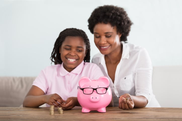 Qual é a idade ideal para conversar sobre finanças com o filho?